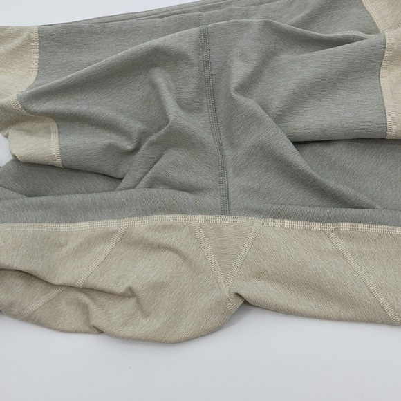 Outdoor Voices 3/4 Two-Tone Athletic Leggings L - Picture 8 of 15